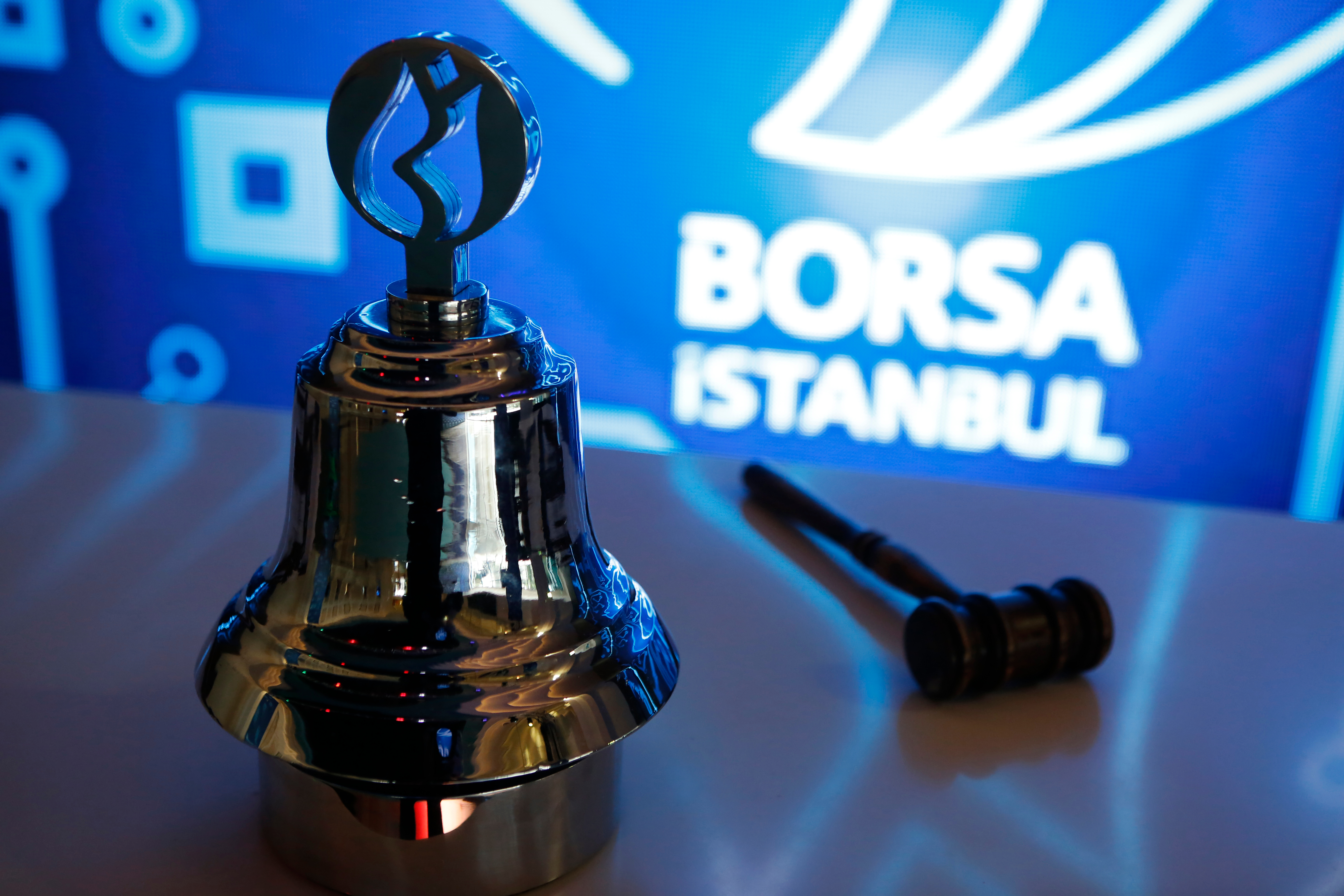 BIST100 haftaya pozitif bir başlangıç yaptı.