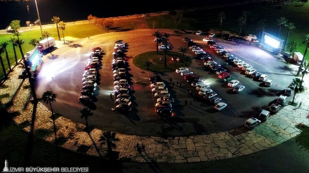 Açık Hava Sinema Gösterimi Kontenjanı 19 Saniyede Doldu!