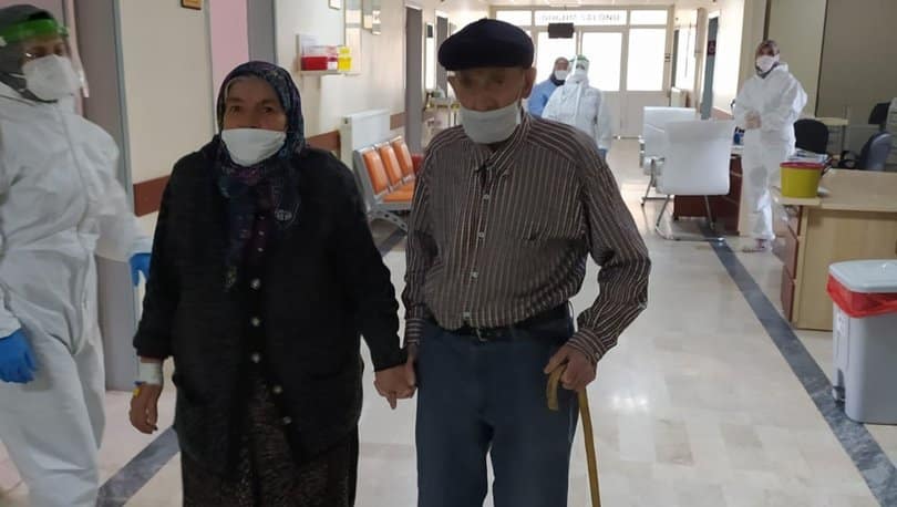 95 Yaşında Koronavirüsü Yendi!