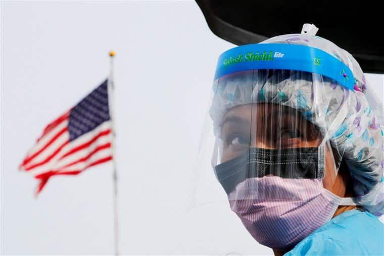 ABD Günlük Vaka Sayısında Rekor Kırdı