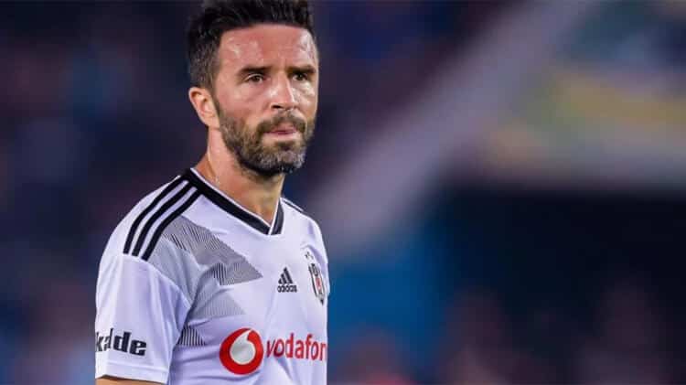 Gökhan Gönül Fenerbahçe’ye Geliyor!