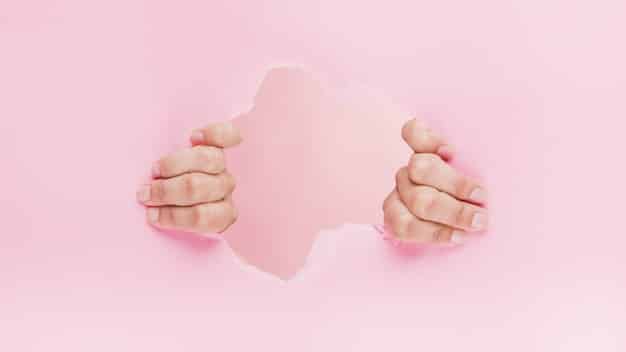 Vekillerden 'Pembeyi Yedirmeyiz' Atışması