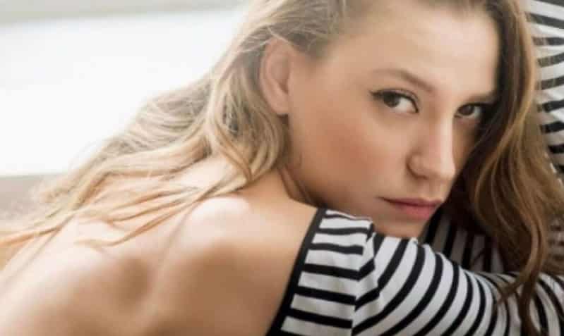 Serenay Sarıkaya'nın Fotoğrafına Seren Serengil'den Olay Yorum!