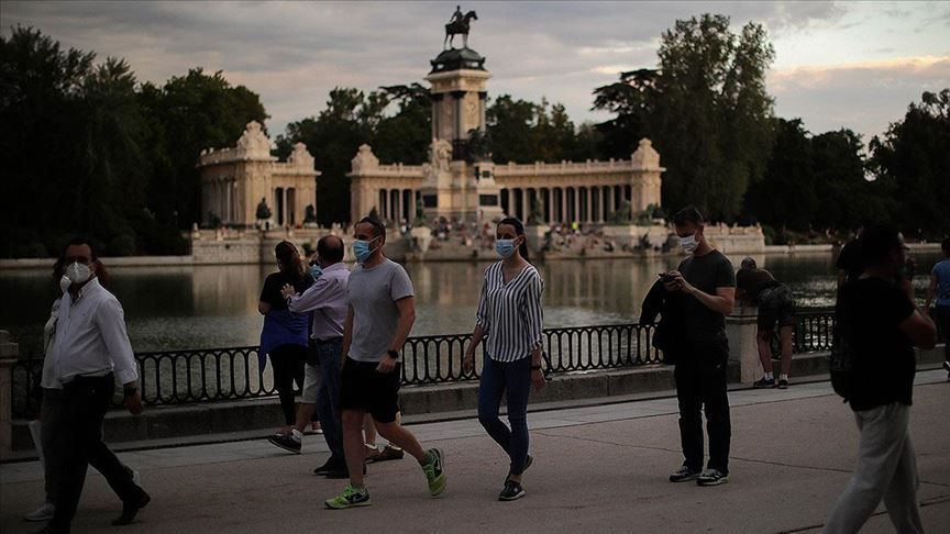 İspanya’da İkinci Dalga Sert Geçiyor!