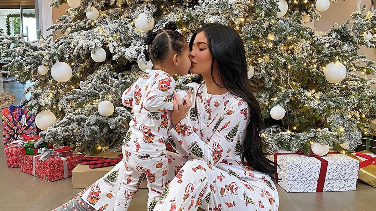 Ünlü İsimler Yılbaşını Böyle Bekliyor!