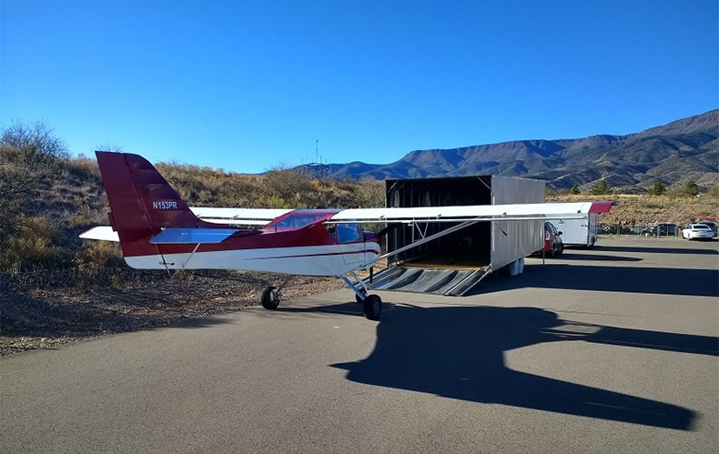 Çalınan Uçağı Sosyal Medyadan Aradılar!