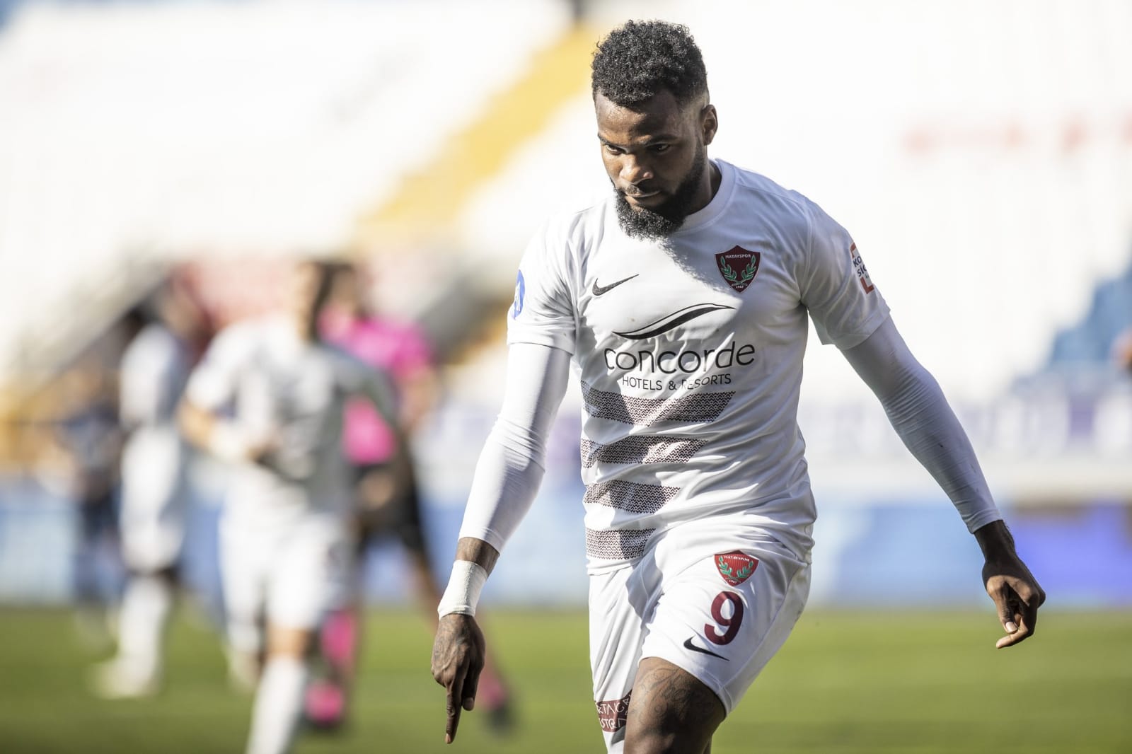 Hatayspor’un Süper Golcüsü Boupendza Rusya Yolunda