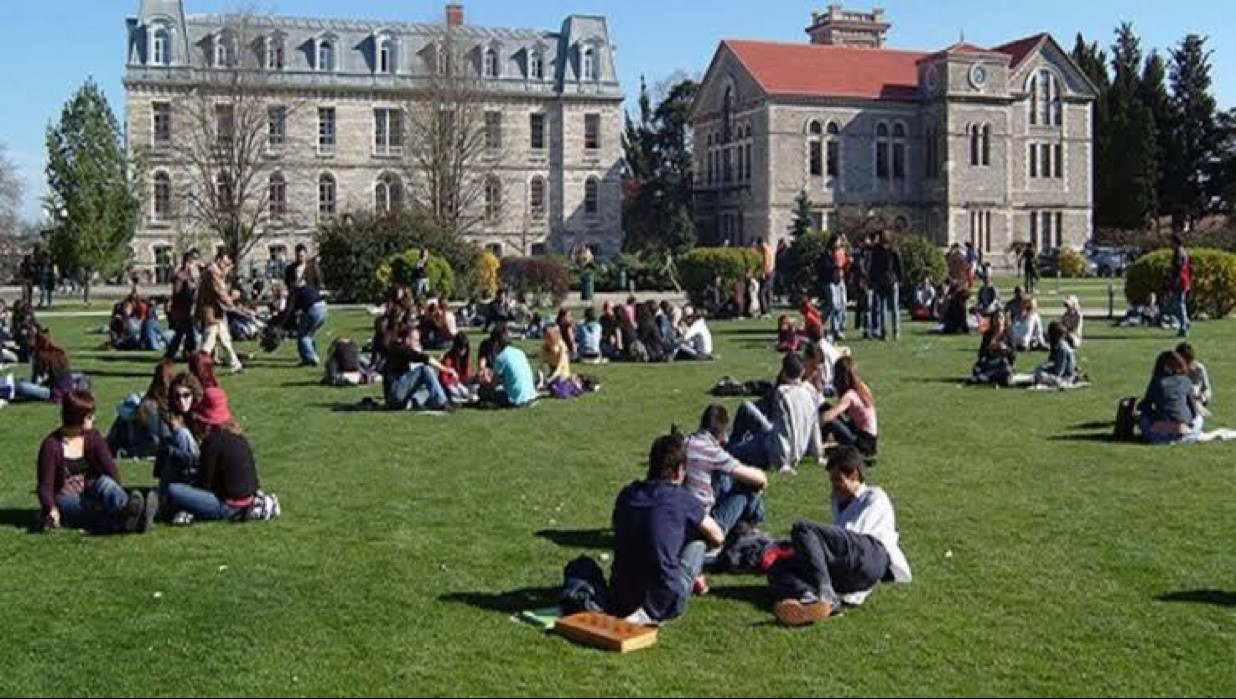 Boğaziçi Üniversitesi'ne Hukuk ve İletişim Fakülteleri Açıldı! 