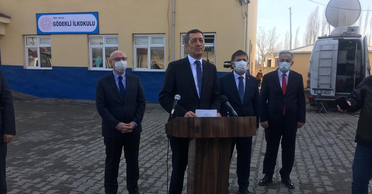 Bakan Selçuk Öğretmenlerin Aşılanması İçin Tarih Verdi!