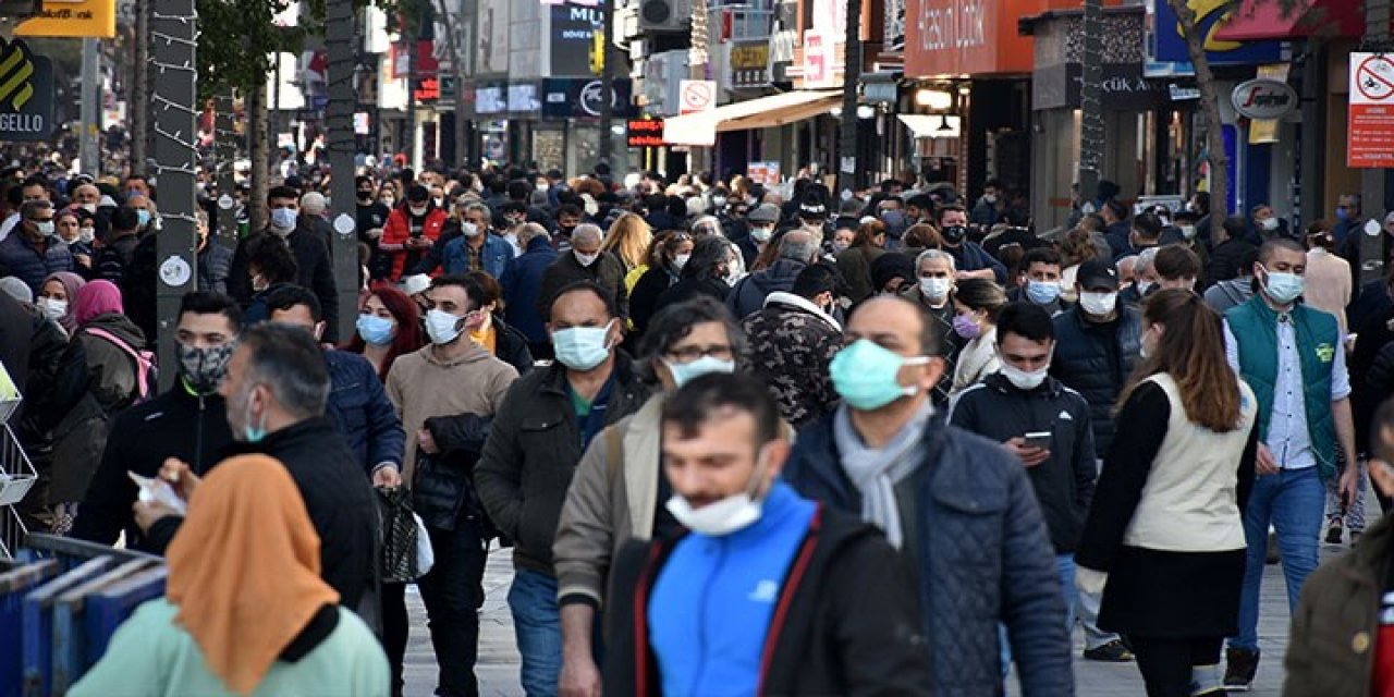 Türkiye'de Mutant Virüslü Hasta Sayısı 400 Bin Civarında! 