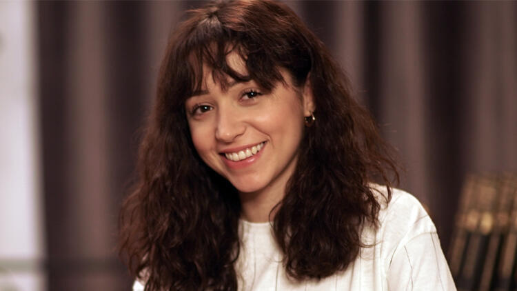 Ünlü Şarkıcı Zeynep Bastık Evleniyor!