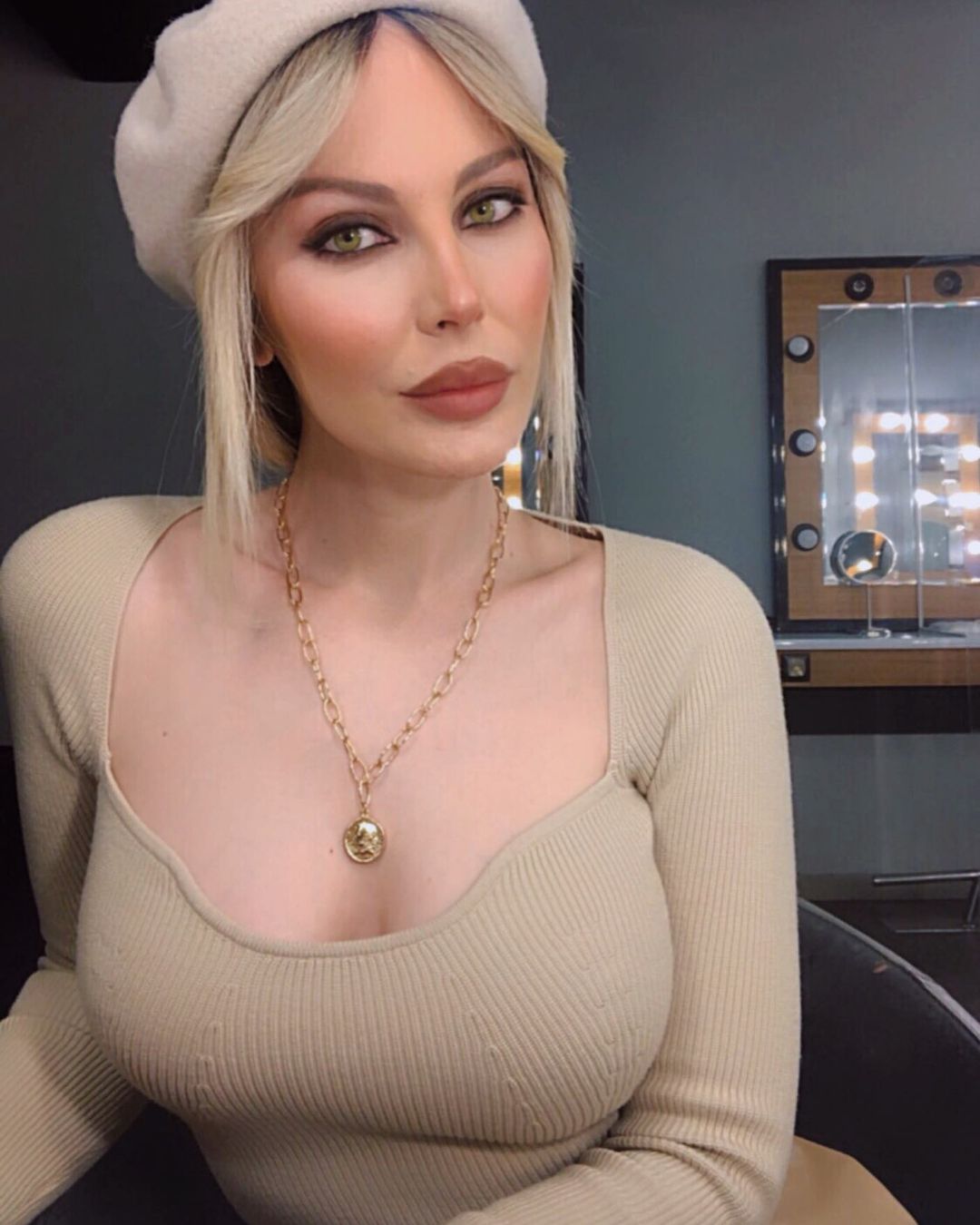 Hande Sarıoğlu'ndan Ahmet Hakan'a Olay Sözler: Ağzının Suyu Akardı!