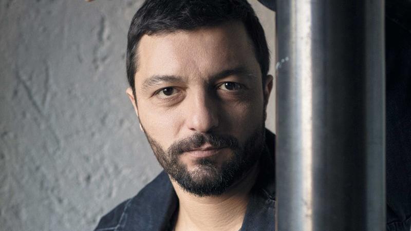 Mehmet Erdem Uçakta Kabin Memuruna Saldırdı