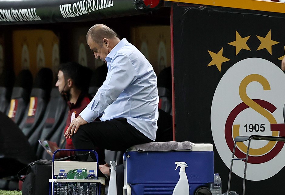 Terim’le Birlikte 12 Oyuncunun Sözleşmesi Bitiyor