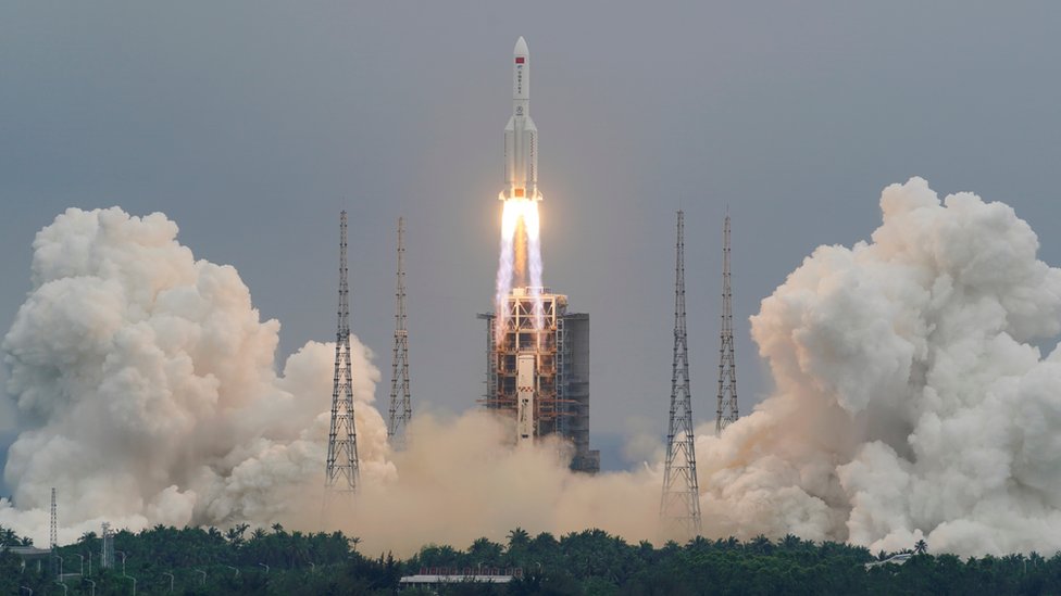 Çin’in Roketi Hint Okyanusu’na Düştü!