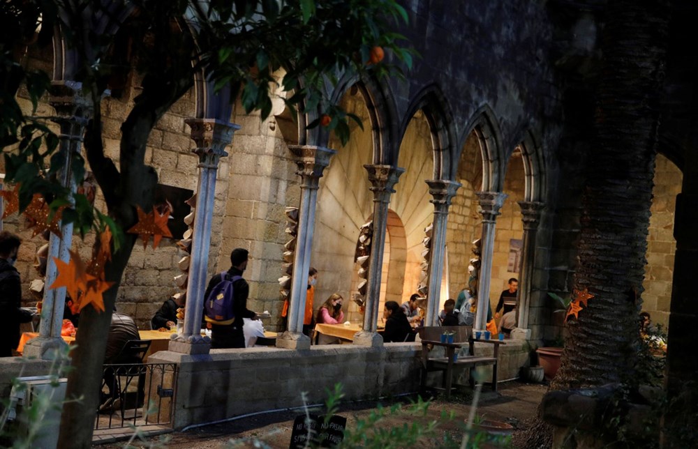 Katolik Kilisesinden Müslümanlara Kalpleri Isıtan Jest!