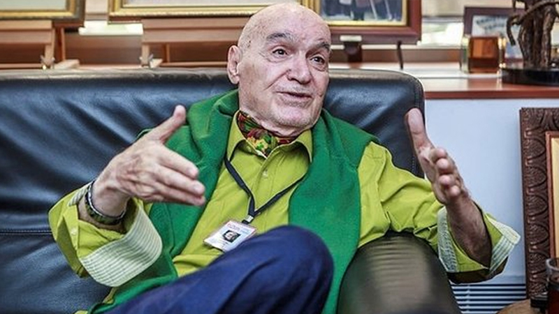 Hıncal Uluç Açtı Ağzını Yumdu Gözünü