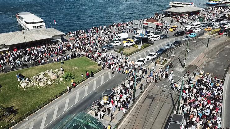 Bayramın Son Günü Eminönü’nde Korkutan Görüntü
