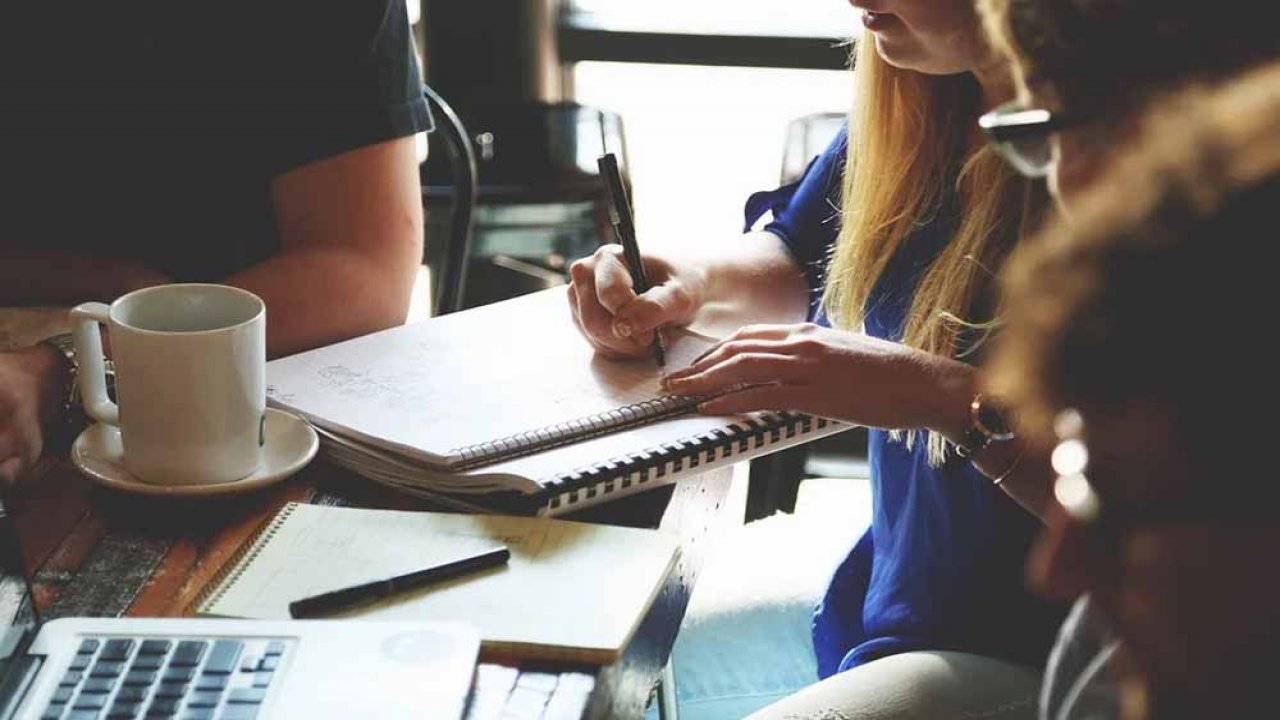 Online Derste Seks Skandalı!