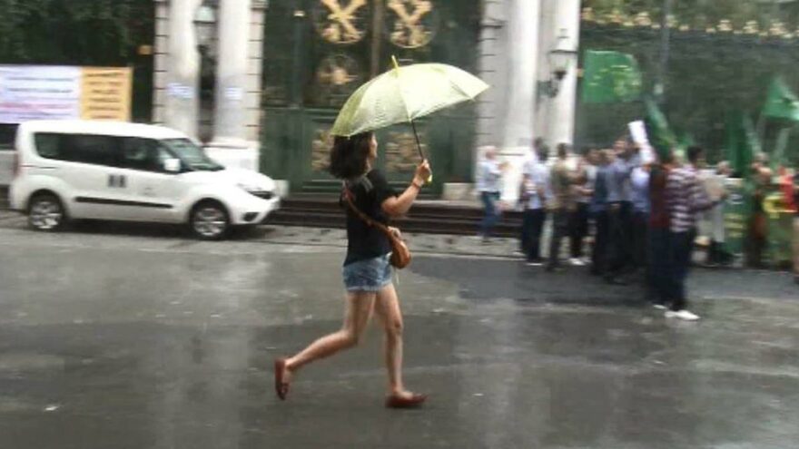 Hava Durumu: İstanbul’da Su Baskınları Bekleniyor!