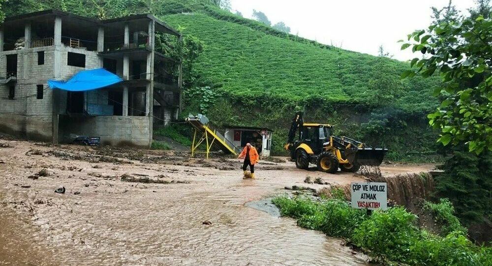 Meteoroloji Salı Günü İçin Uyardı: Karadeniz’de Şiddetli Yağış Bekleniyor!