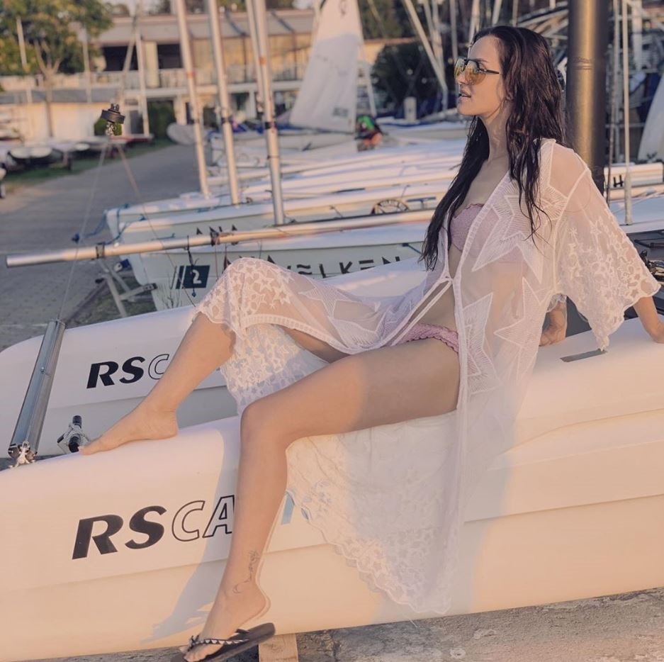 İrem Helvacıoğlu’nun Elbisesi Nefes Kesti