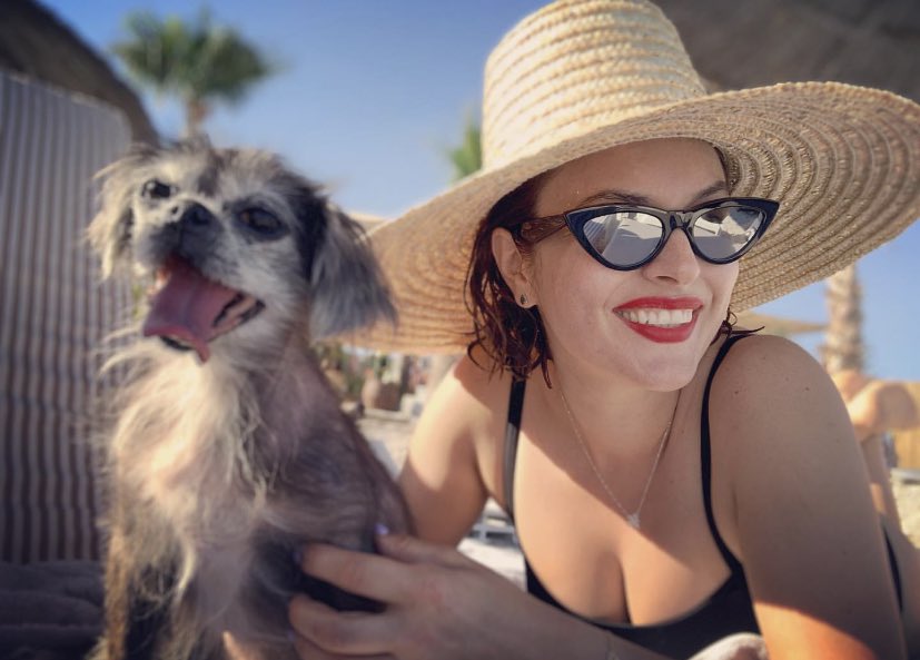 Ezgi Mola Kötü Haberi Instagram’dan Verdi