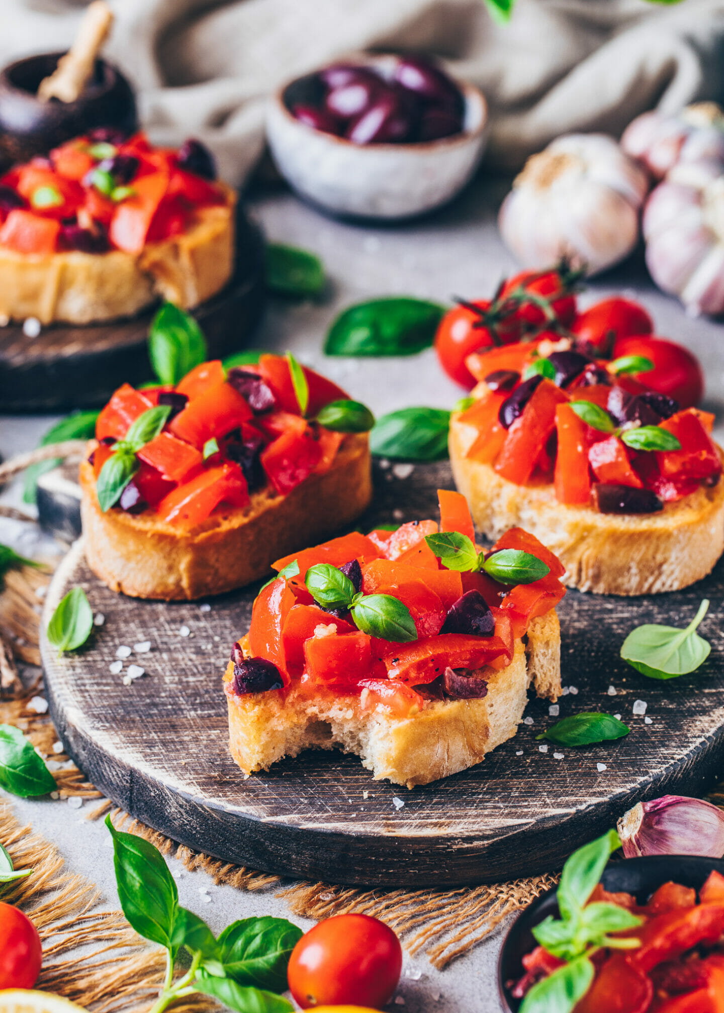 Bruschetta Nasıl Yapılır? Bruschetta Tarifi