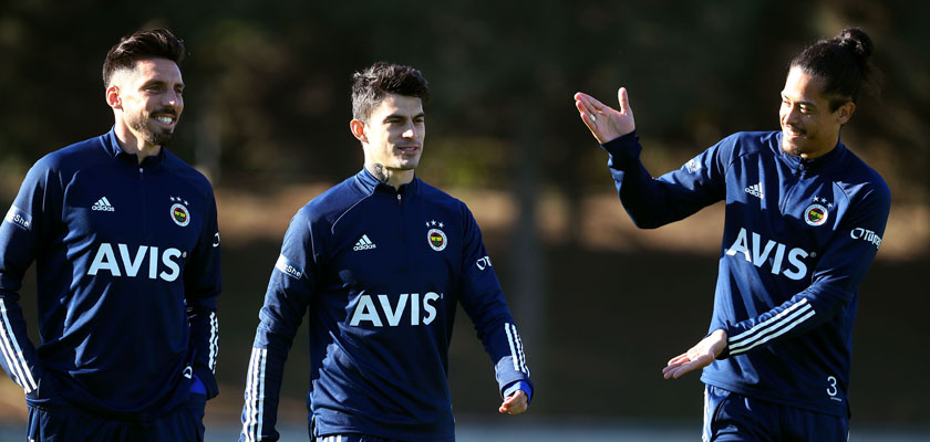 Fenerbahçe’de Beklenen Ayrılık, Yeni Takımı Açıklandı!