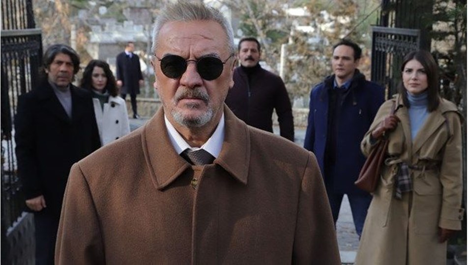 Ünlü Oyuncu Beyin Kanaması Geçirdi!