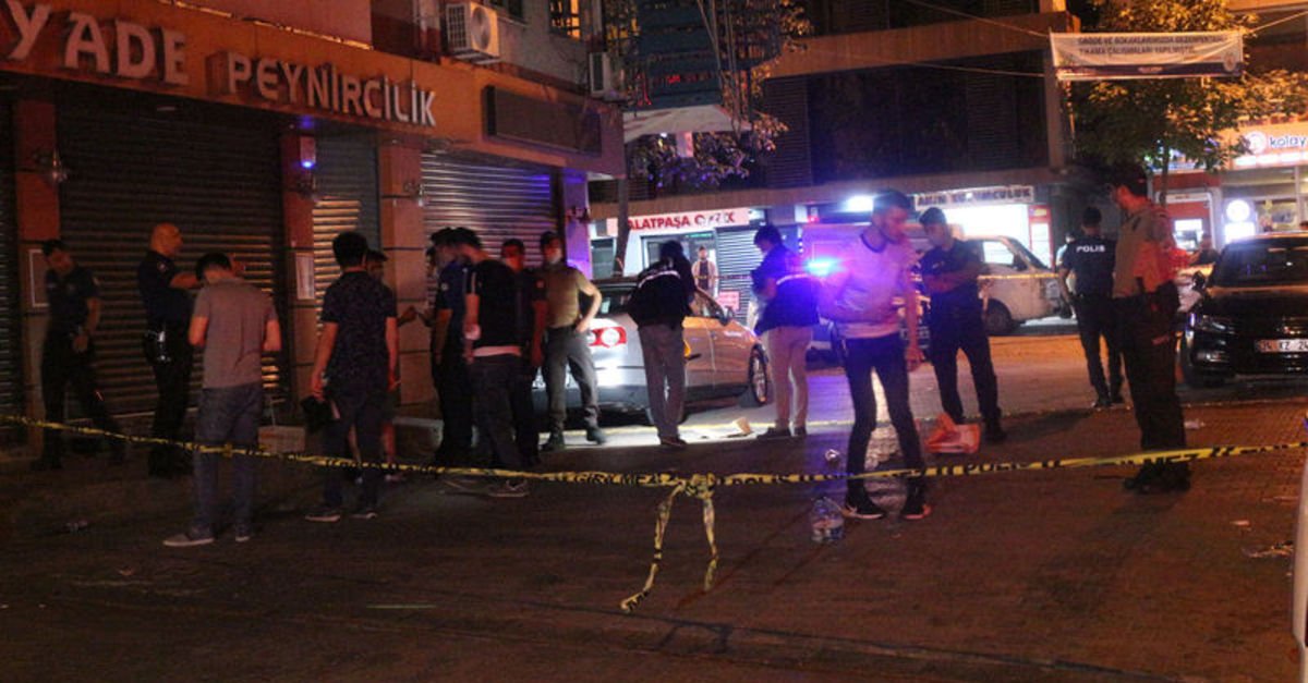 Karakol Önündeki Cinayete 8 Gözaltı