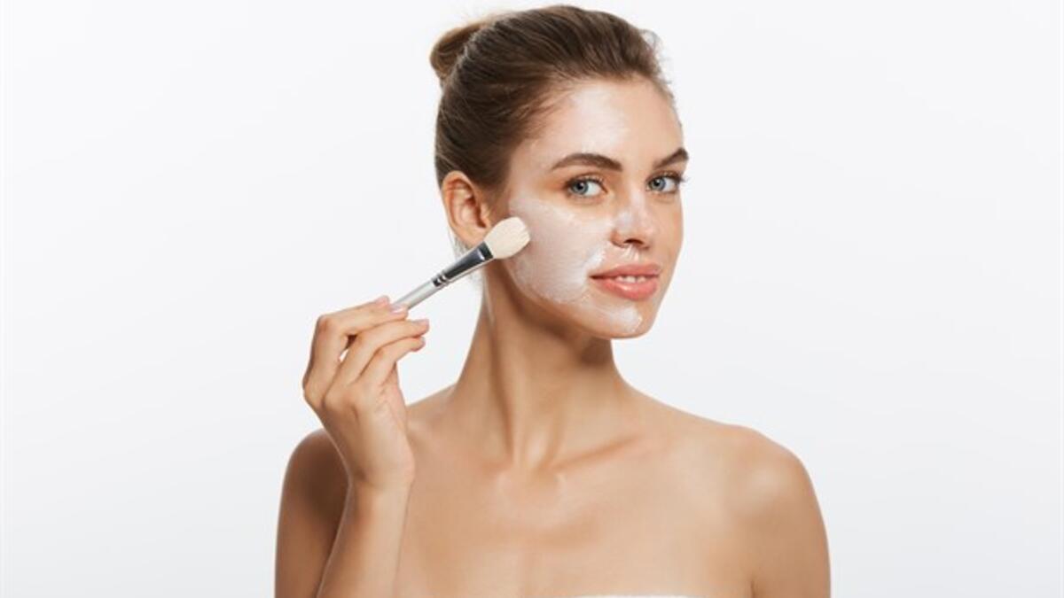 Sivilcelerden Kurtulmanın En Doğal Yolu: Yumurta Akı Maskesi