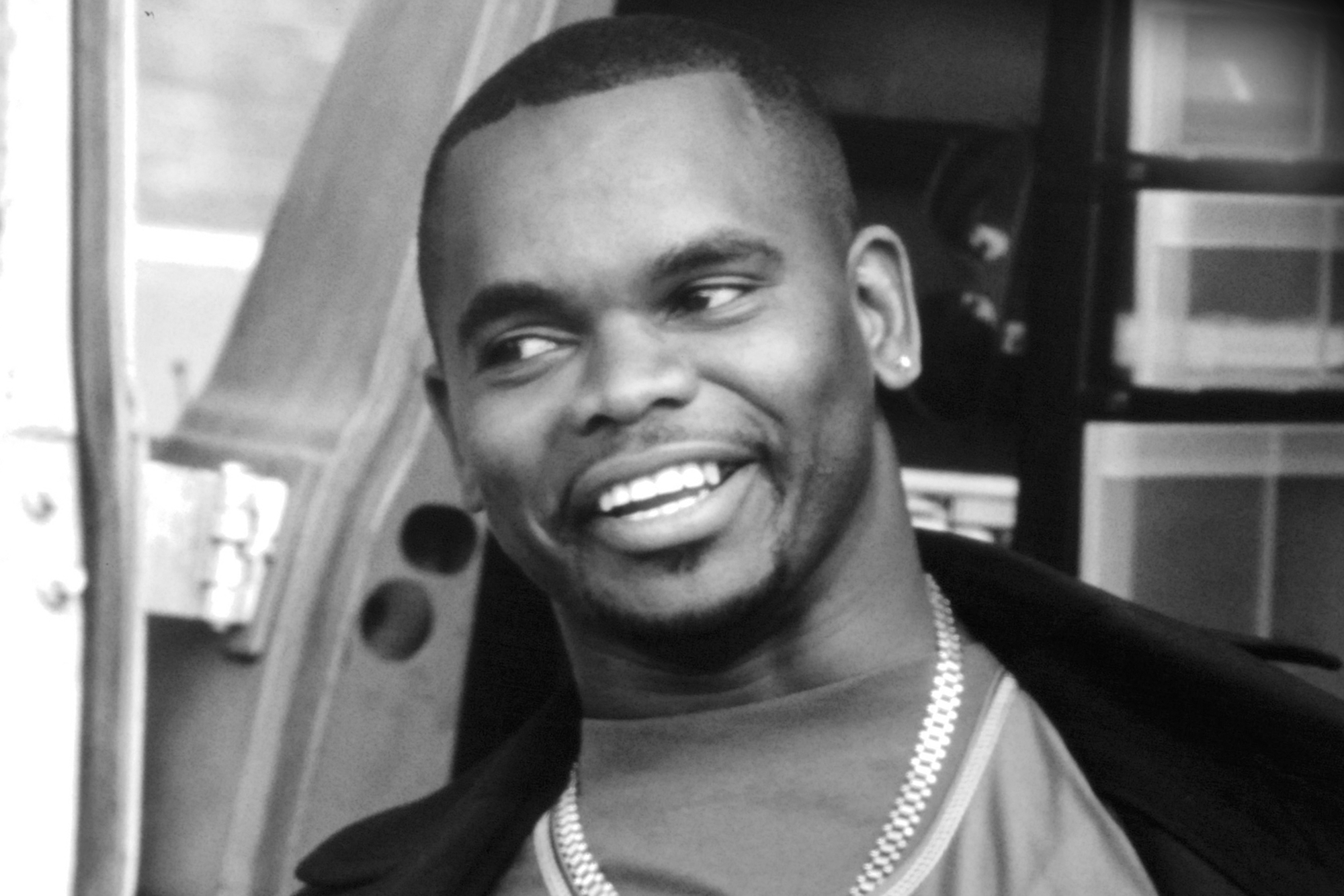 Ünlü Komedyen Anthony Johnson Bir Mağazada Ölü Bulundu!