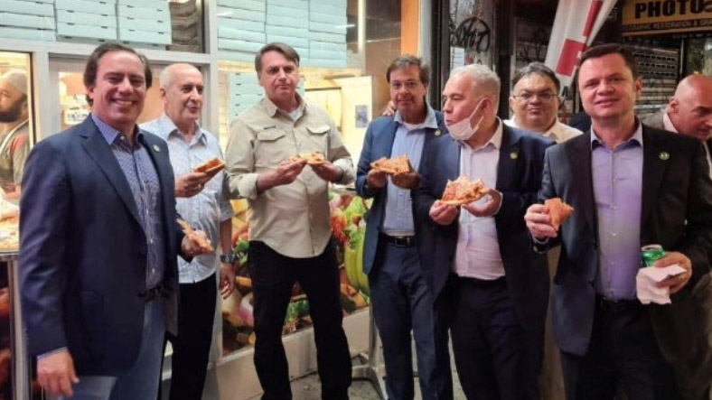 Aşı Olmayan Brezilya Devlet Başkanı, ABD’de Gittiği Restoranlara Alınmadı