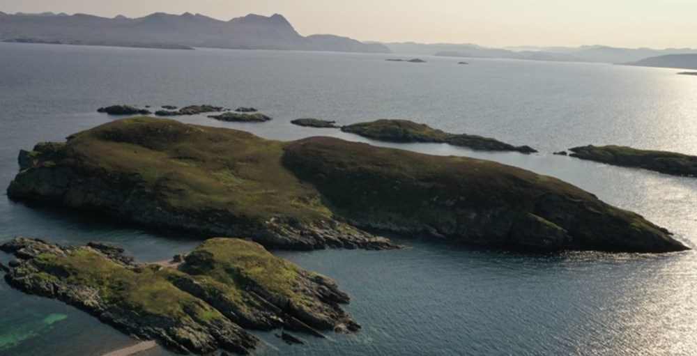 Ev Fiyatına İskoç Adası Satılığa Çıktı!