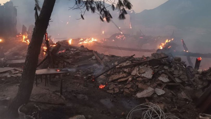 Bilecik’te Korkutan Yangın: Ahşap Ev Dakikalar İçinde Kül Oldu!