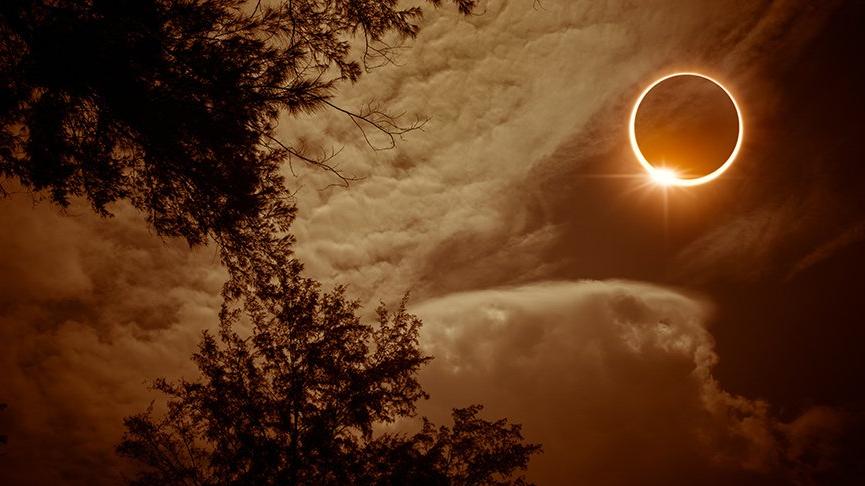 580 Yılın En Uzun Ay Tutulması Geliyor!