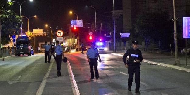 Kosova’da Silahlı Saldırı: Çok Sayıda Ölü ve Yaralı Var