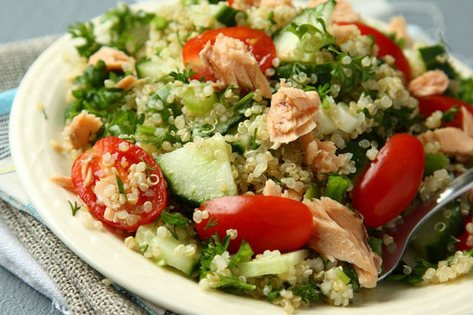 Sağlık Bombası: Ton Balıklı Kinoa Salatası