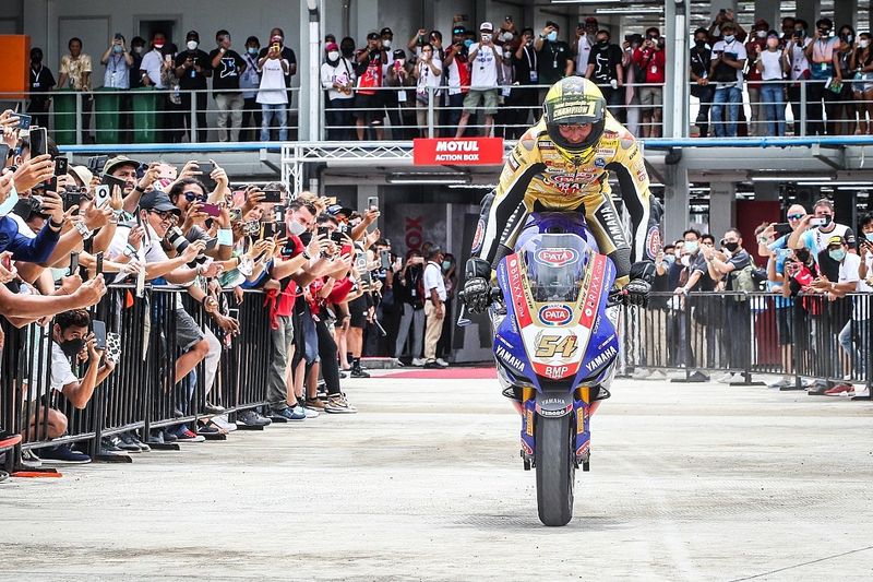 Toprak Razgatlıoğlu Dünya Şampiyonu!