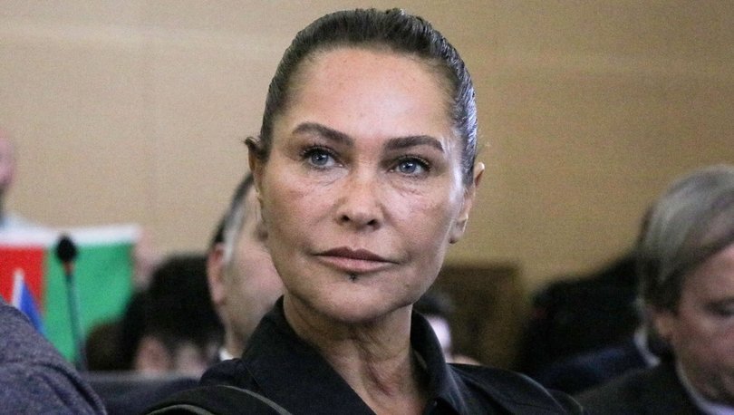 "Gerekirse Simit Yenecek" Diyen Hülya Avşar Tepkilerin Odağında