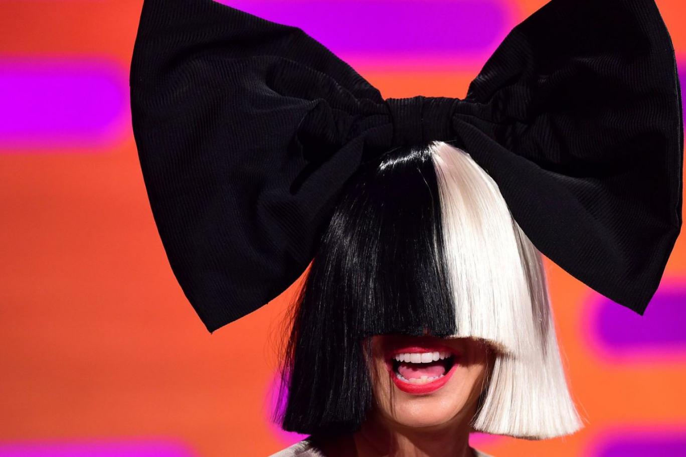 Şarkıcı Sia, NFT Çılgınlığına Katılıyor!