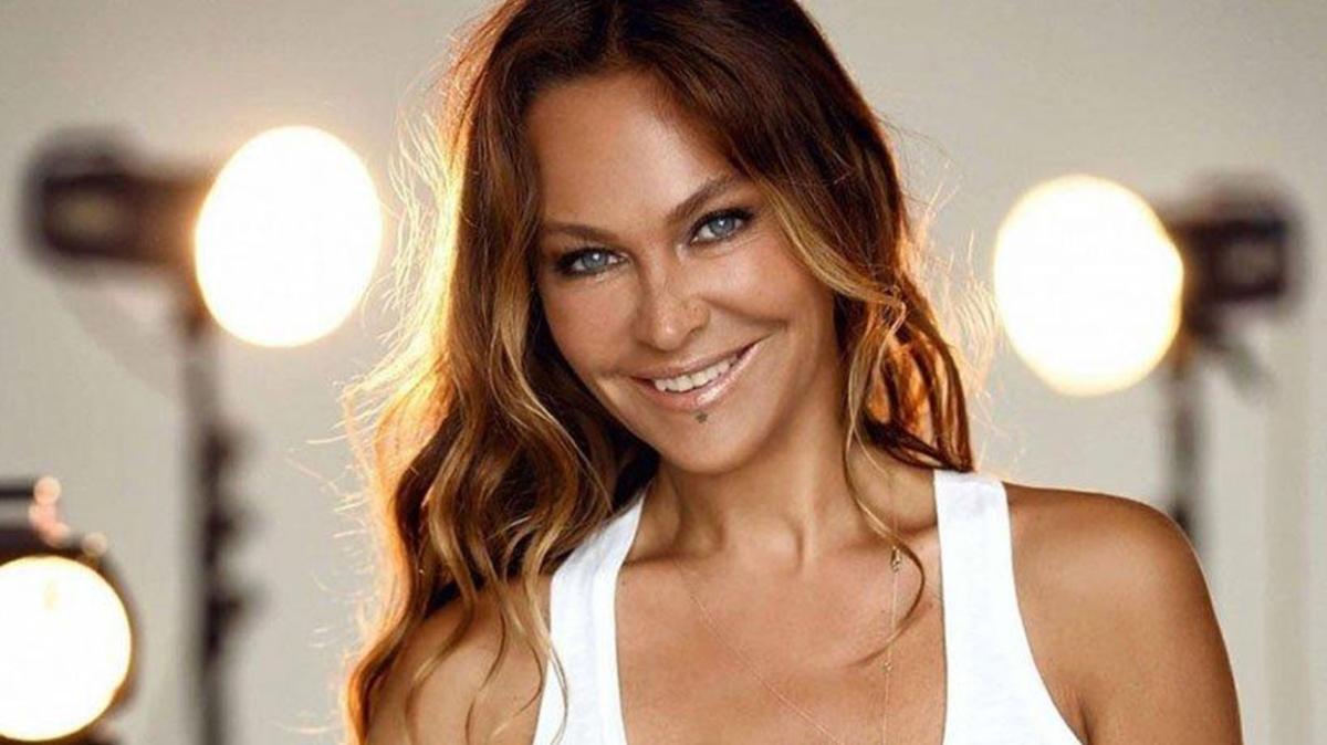 Hülya Avşar Skandal 'Simit' Açıklamasının Ardından Tekrar Konuştu