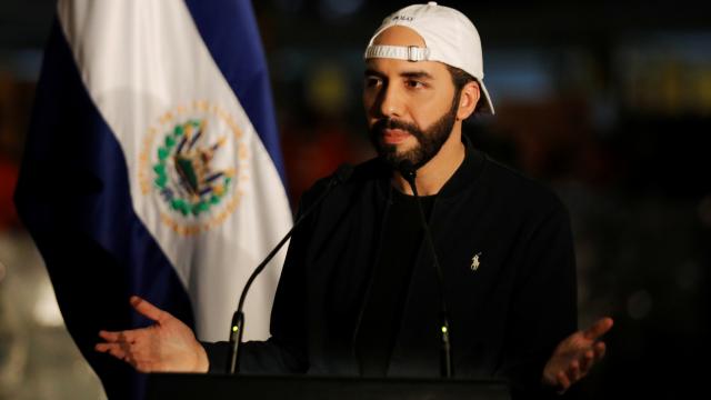 El Salvador Başkanı Bukele Bitcoin’in Çakılmasını Fırsata Çeviriyor