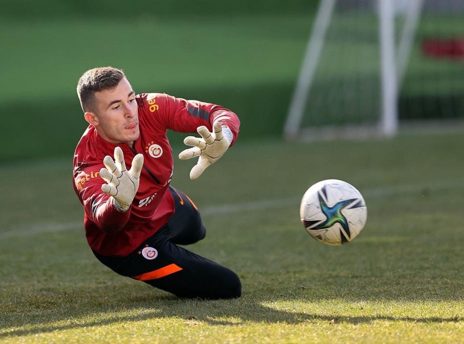 Galatasaray’da Kale Pena’ya Emanet!