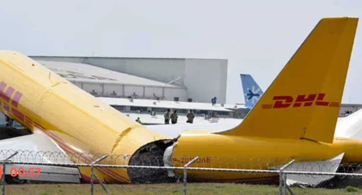 Kargo Uçağı İkiye Ayrıldı!