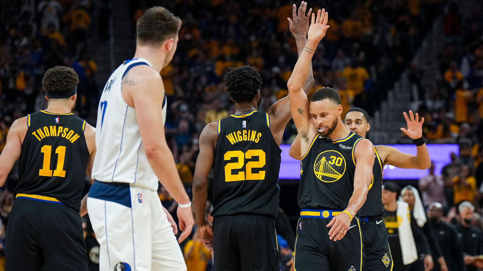 Golden State Küllerinden Doğdu, NBA Finaline Yükseldi!