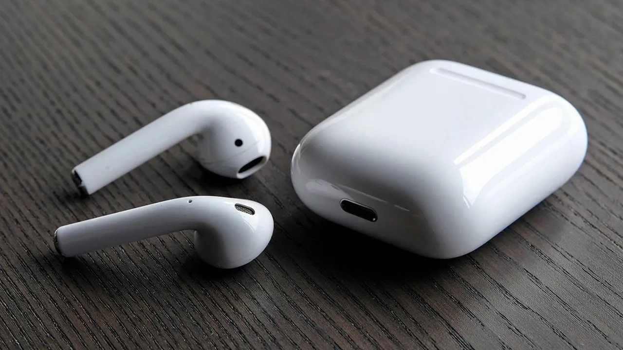 USB Tip-C Girişli AirPods Kulaklık Geliştirildi