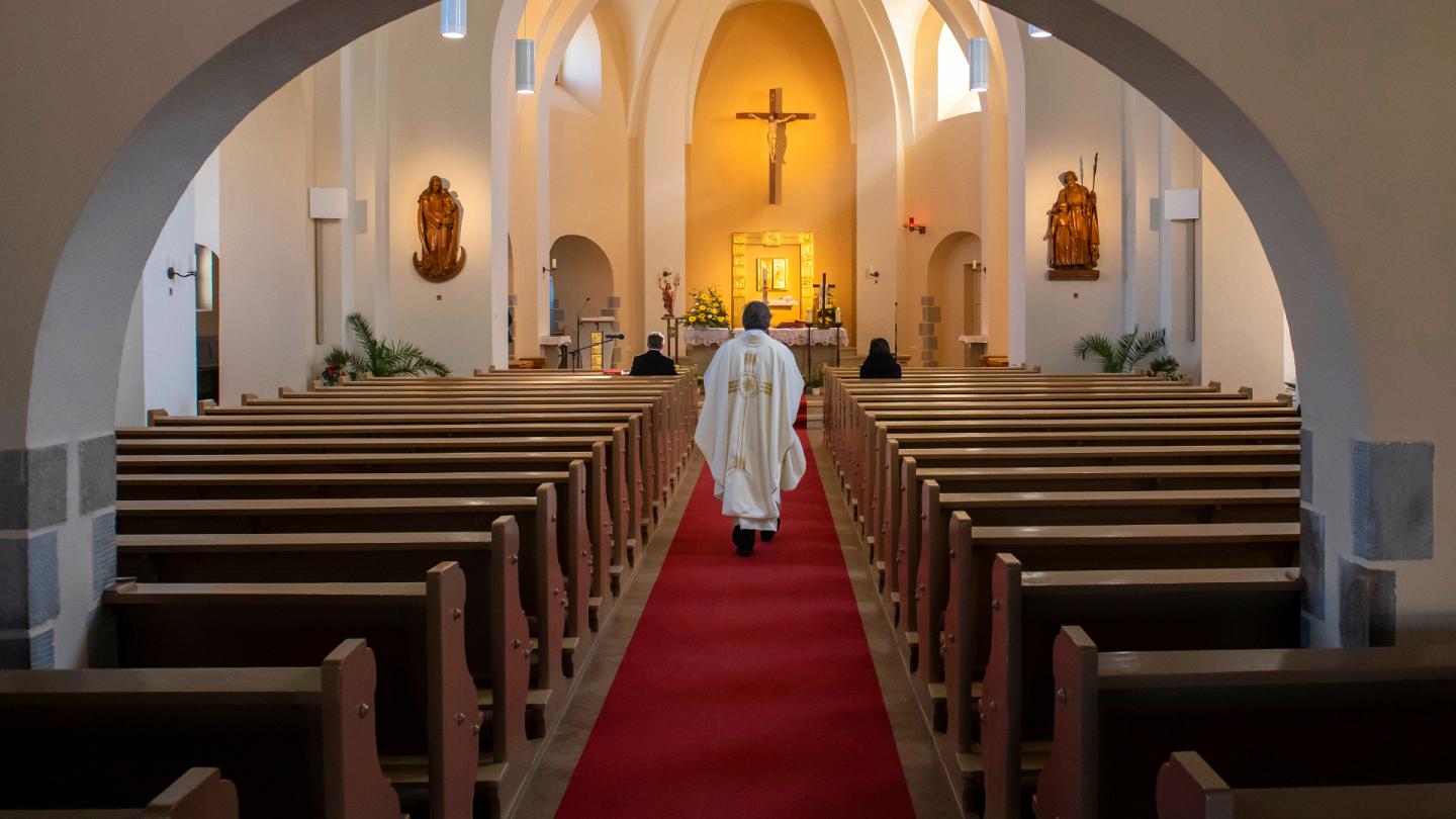 Kilise Liderine Cinsel Taciz Suçundan Hapis