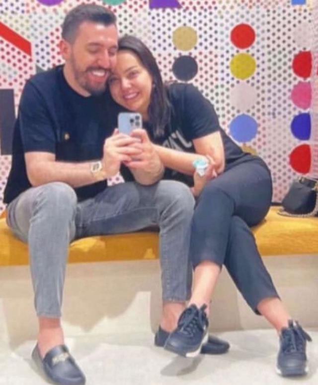 Ebru Gündeş Yeni Bir Aşka Yelken Açtı